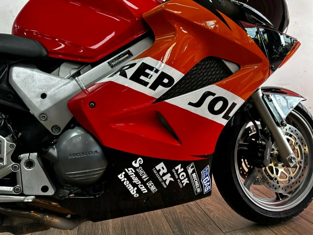 2005 HONDA VFR800F SPORTS 