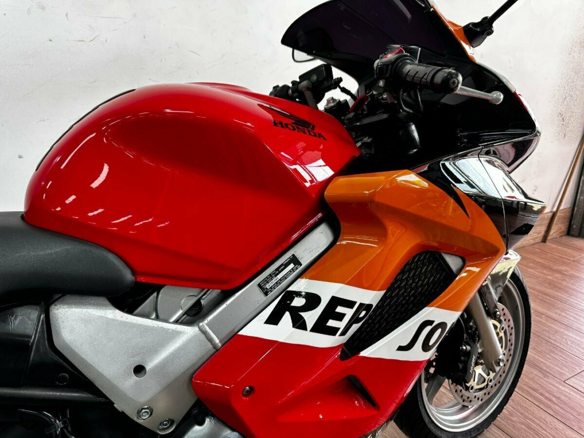 2005 HONDA VFR800F SPORTS 