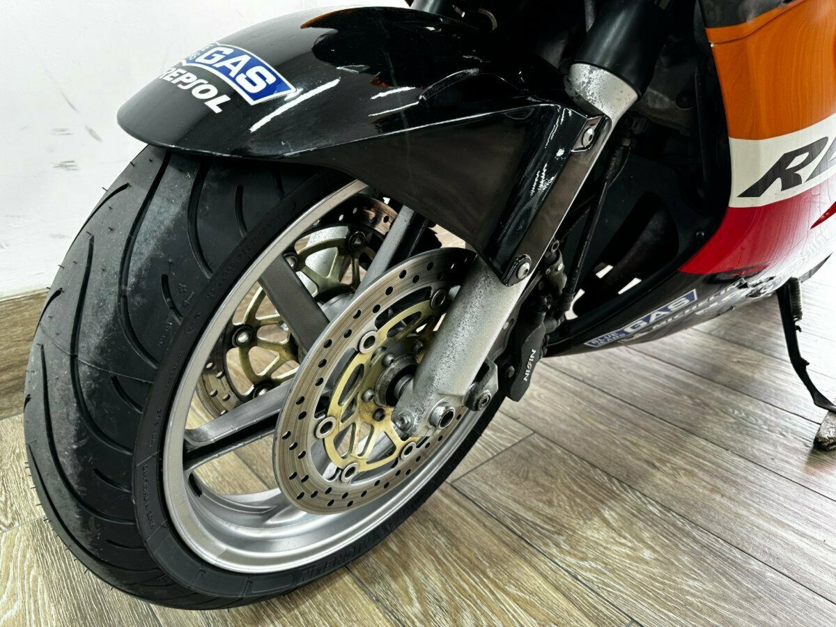 2005 HONDA VFR800F SPORTS 