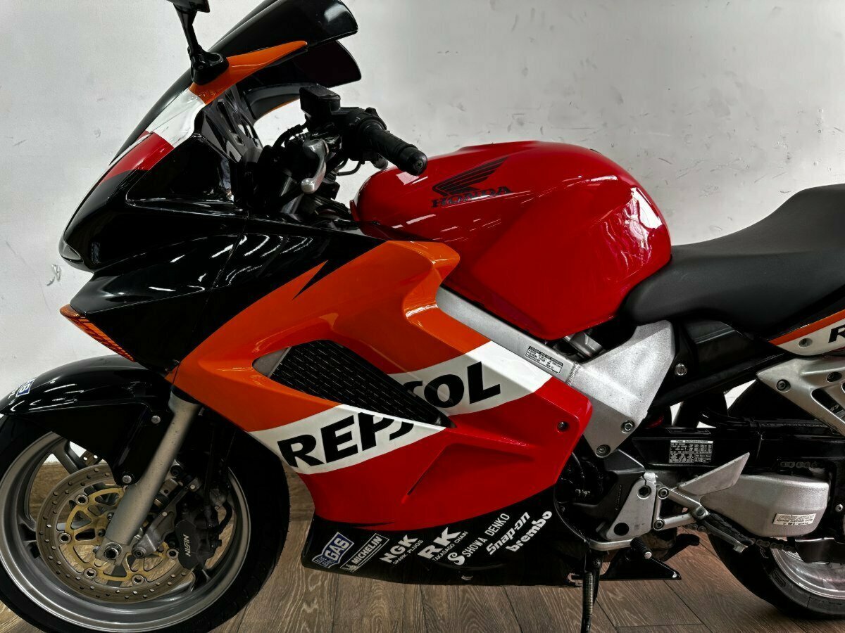 2005 HONDA VFR800F SPORTS 