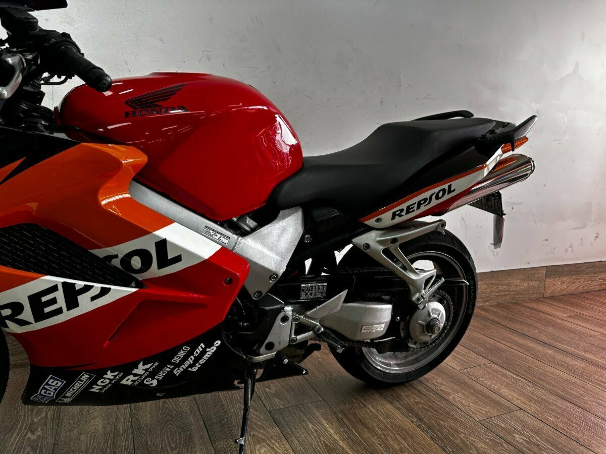 2005 HONDA VFR800F SPORTS 