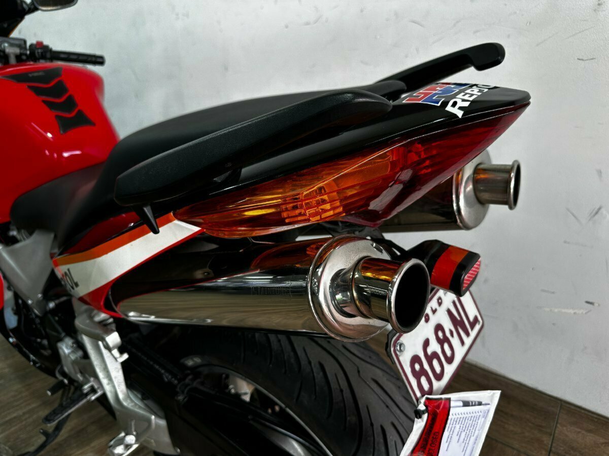 2005 HONDA VFR800F SPORTS 