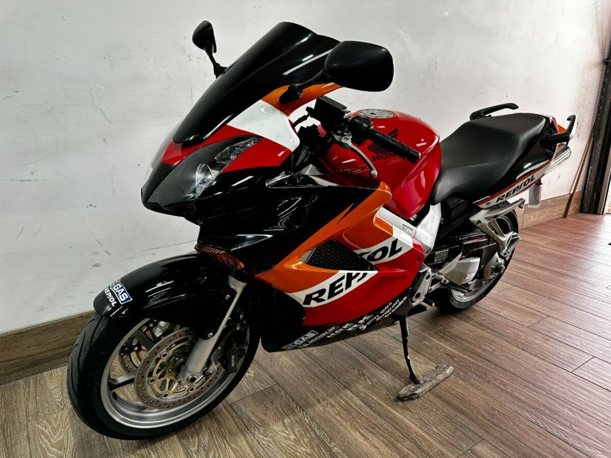 2005 HONDA VFR800F SPORTS 