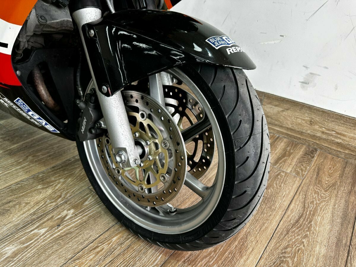 2005 HONDA VFR800F SPORTS 