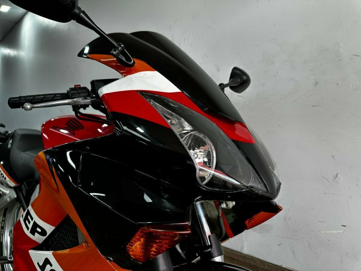 2005 HONDA VFR800F SPORTS 