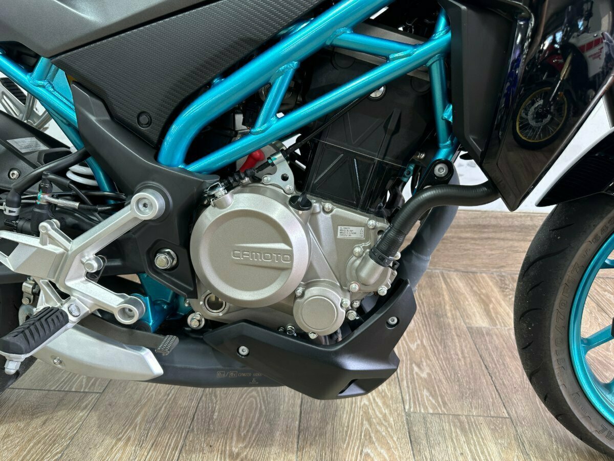 2021 CFMOTO 250 NK ROAD