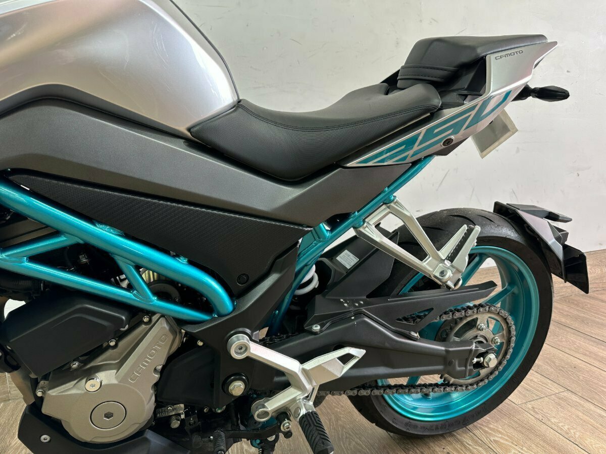 2021 CFMOTO 250 NK ROAD