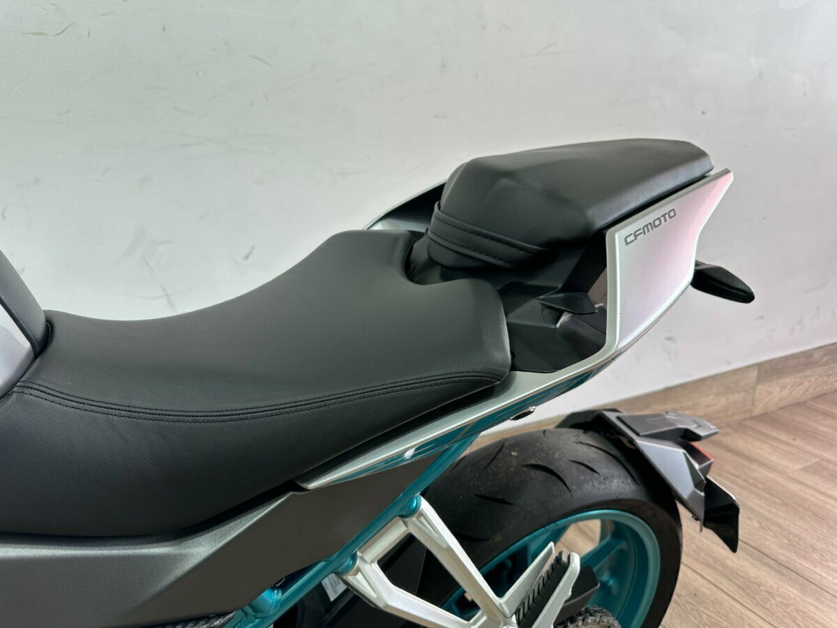 2021 CFMOTO 250 NK ROAD