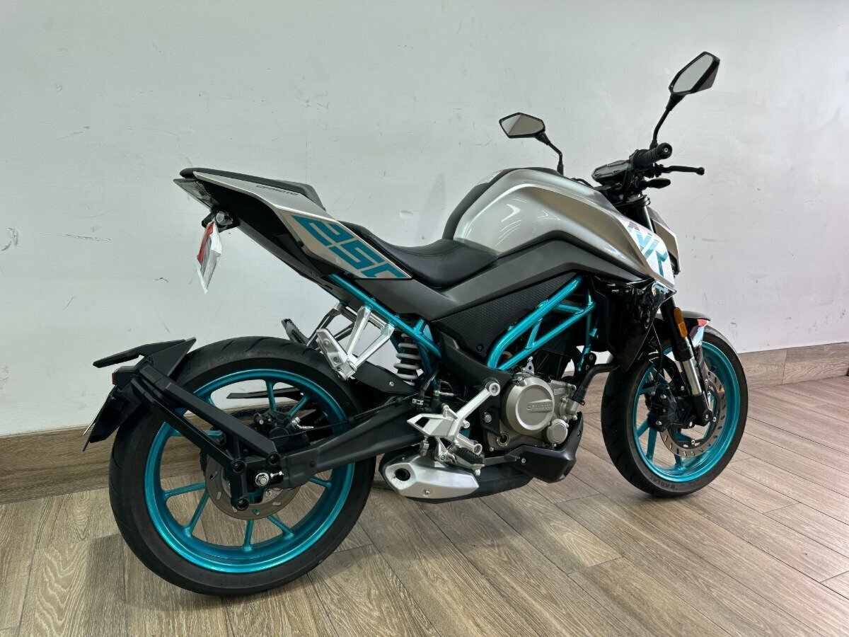 2021 CFMOTO 250 NK ROAD