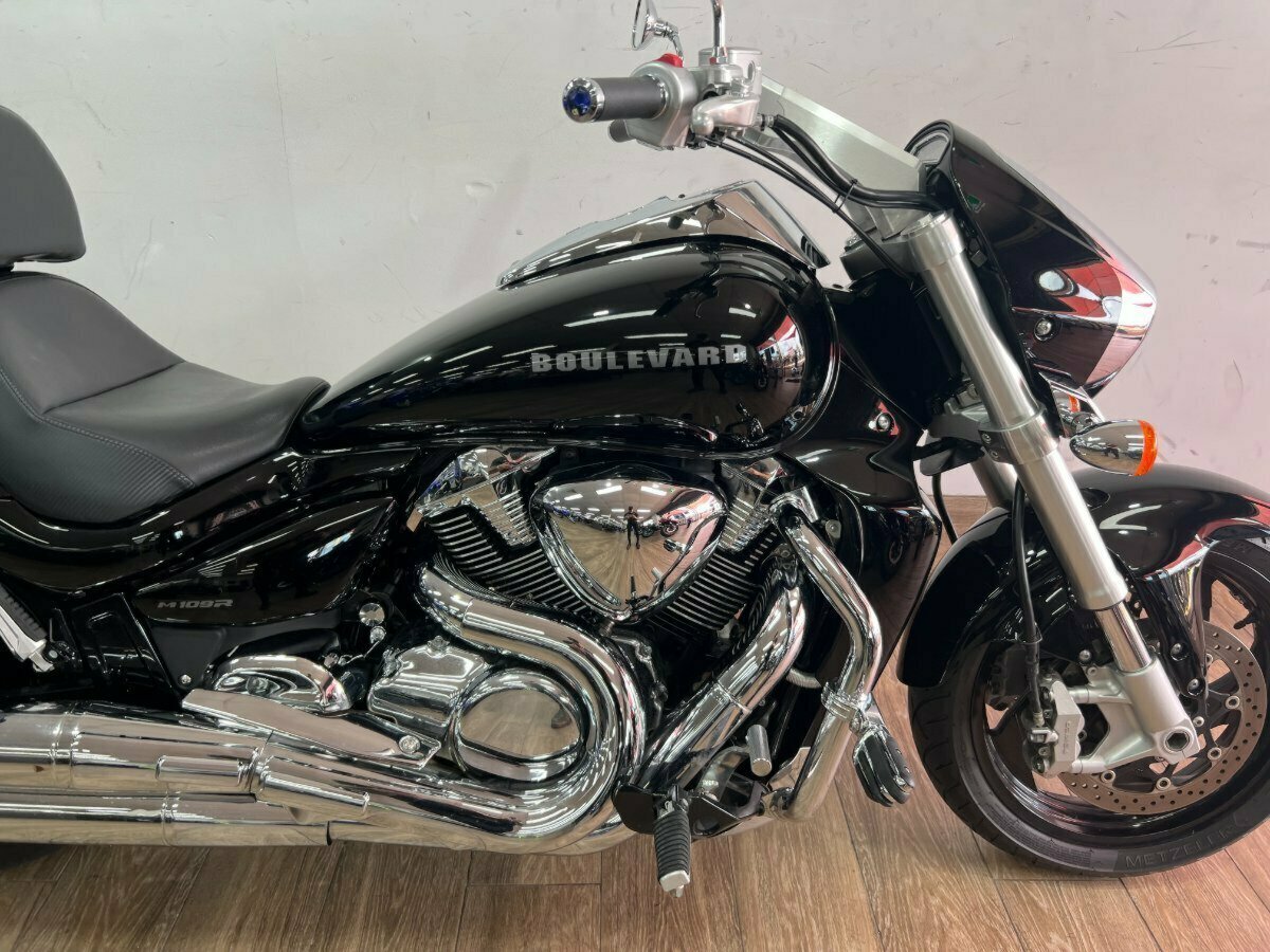 2016 SUZUKI VZR 1800 BOULEVARD (M109R) CRUISER