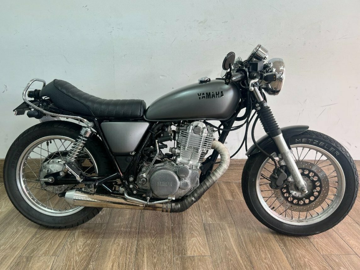 2014 YAMAHA SR400 ROAD