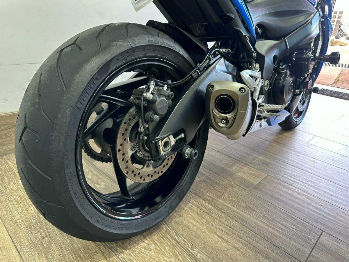 2016 SUZUKI GSX-S1000 ROAD