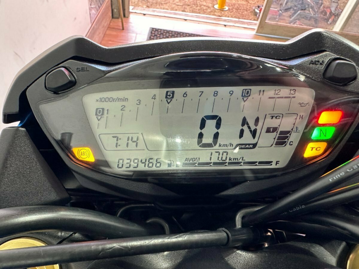2016 SUZUKI GSX-S1000 ROAD
