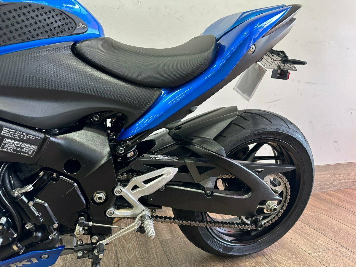 2016 SUZUKI GSX-S1000 ROAD