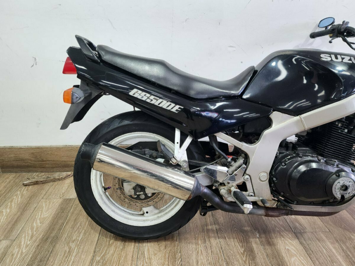 1992 SUZUKI GS500E ROAD