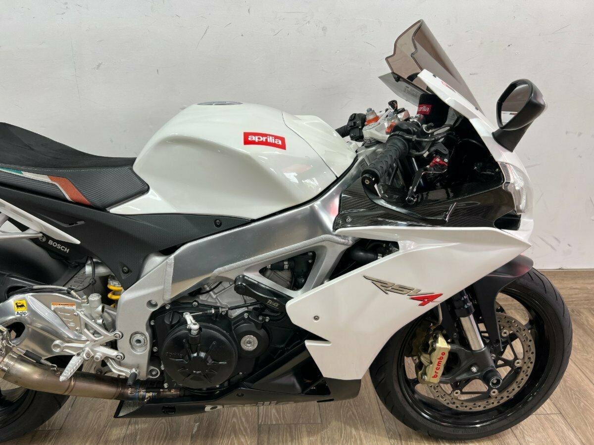 2010 APRILIA RSV4 R SPORTS