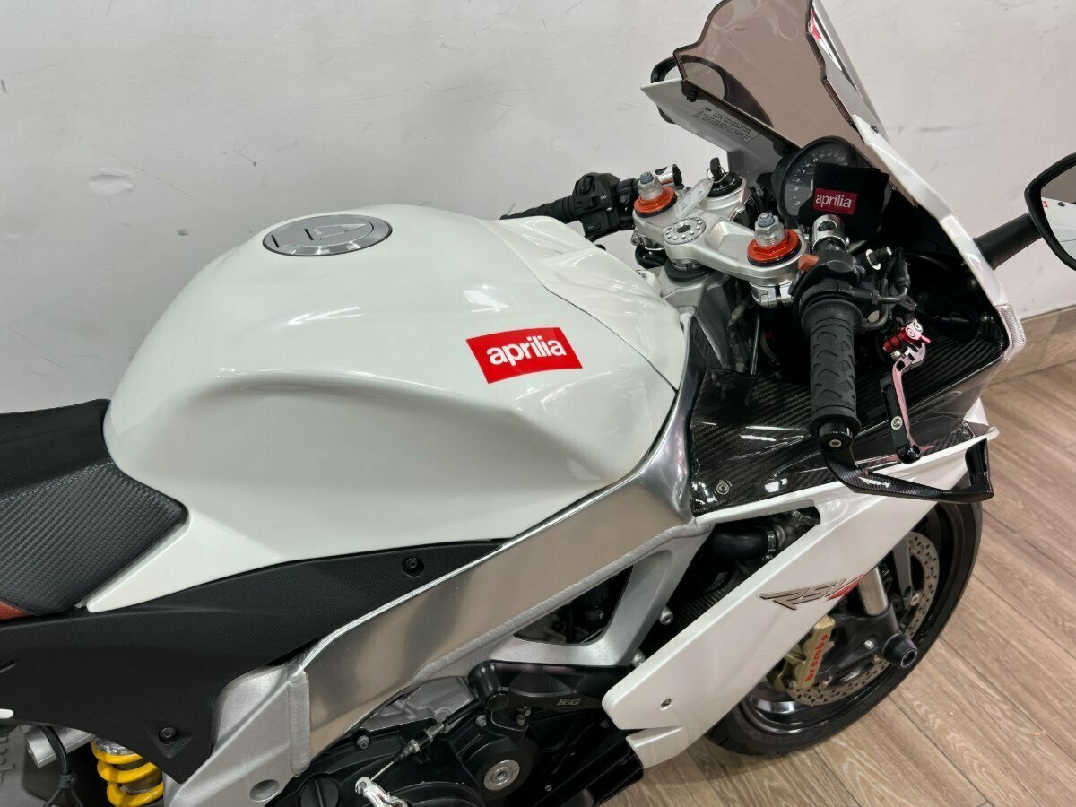 2010 APRILIA RSV4 R SPORTS