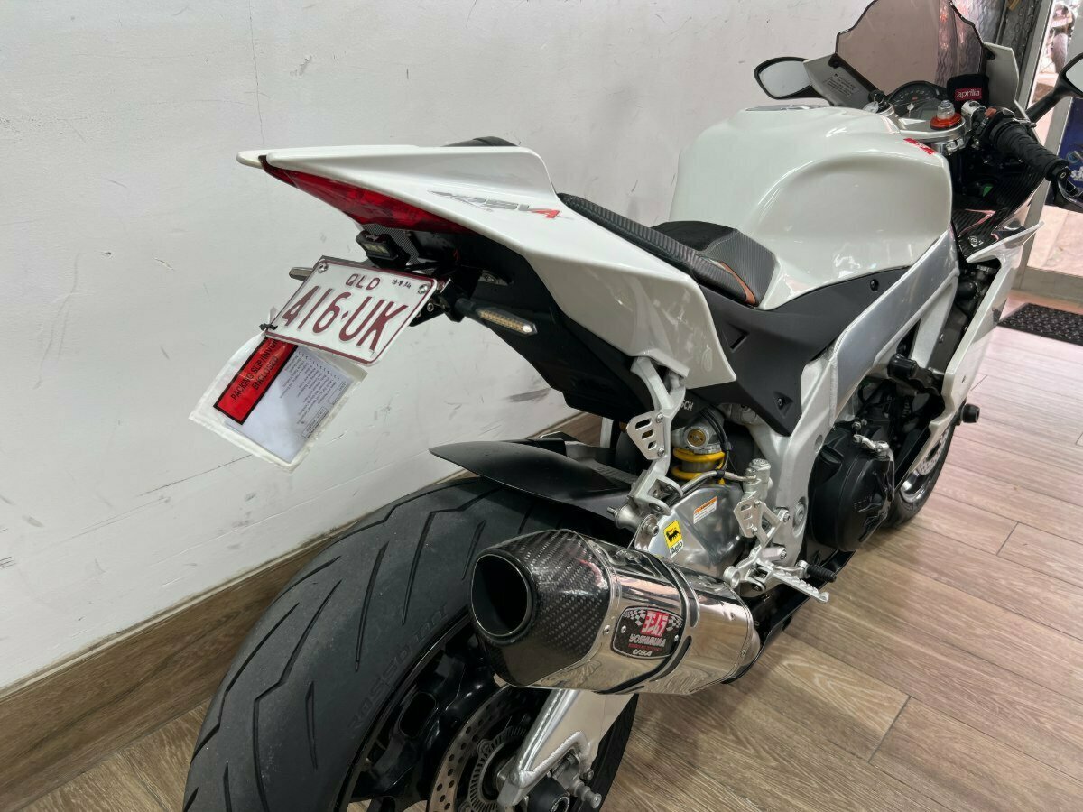 2010 APRILIA RSV4 R SPORTS