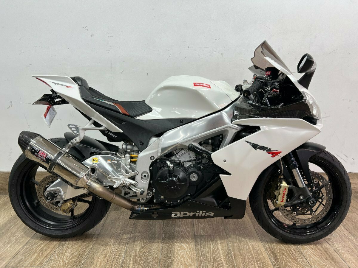 2010 APRILIA RSV4 R SPORTS