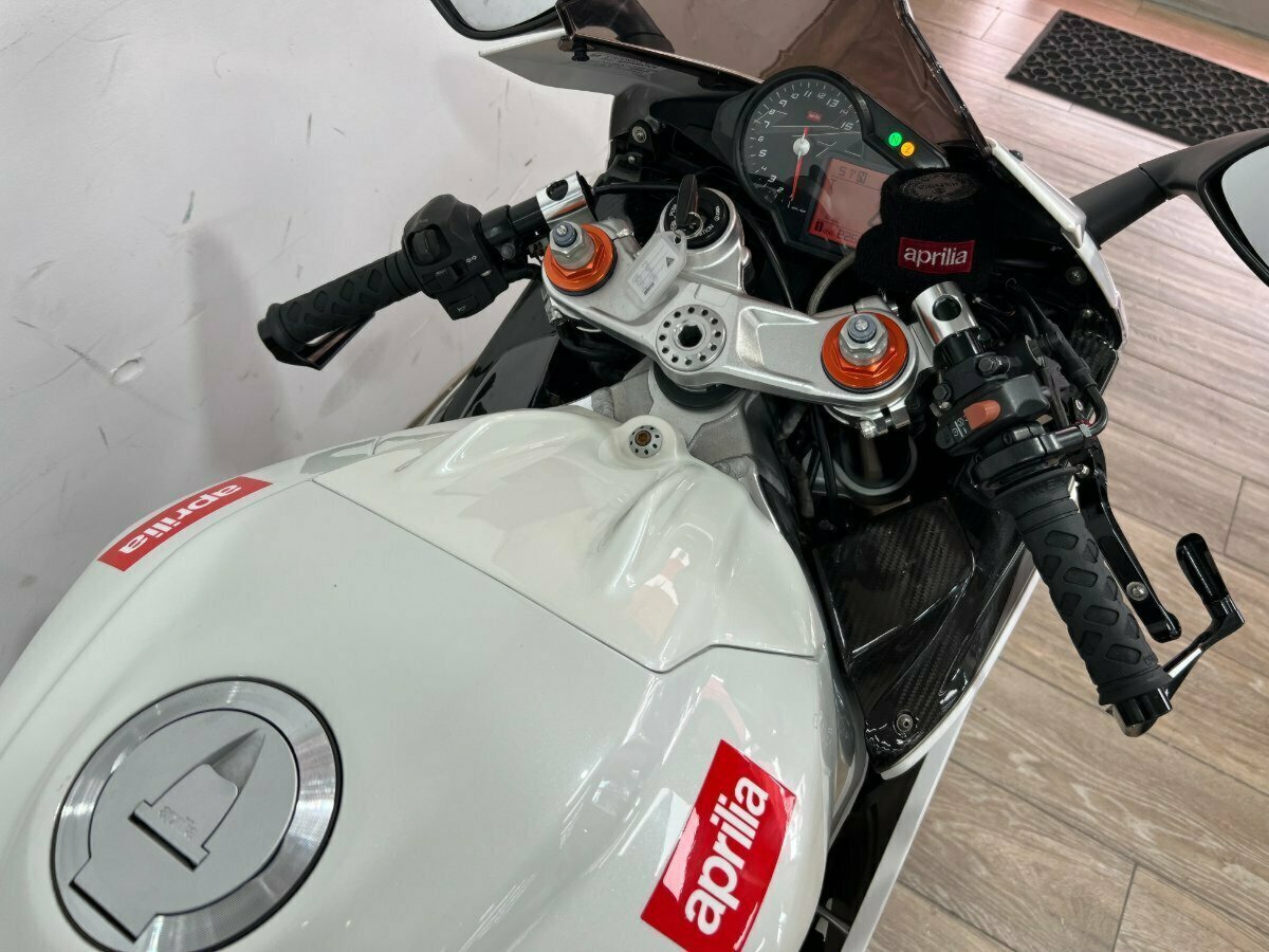 2010 APRILIA RSV4 R SPORTS