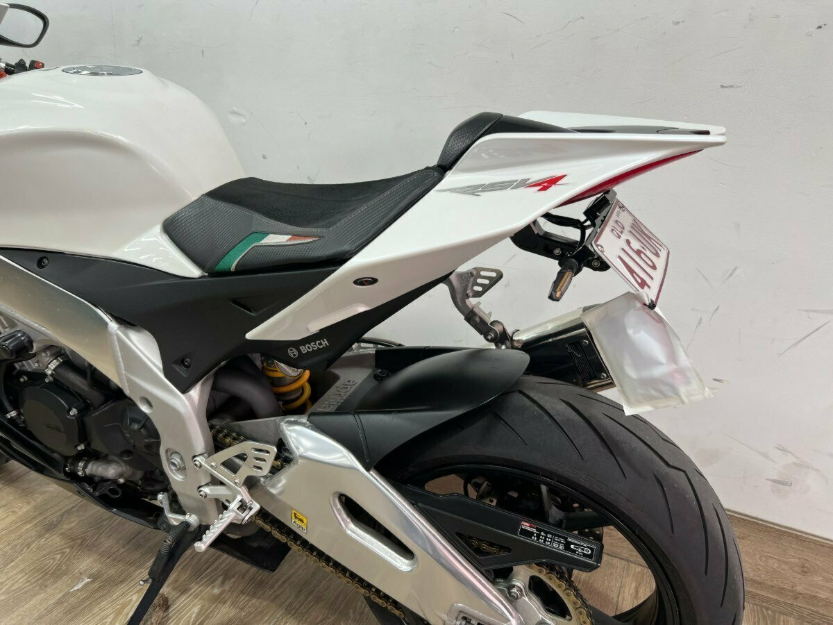 2010 APRILIA RSV4 R SPORTS