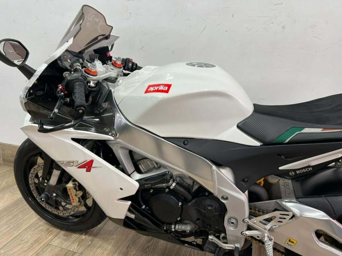 2010 APRILIA RSV4 R SPORTS