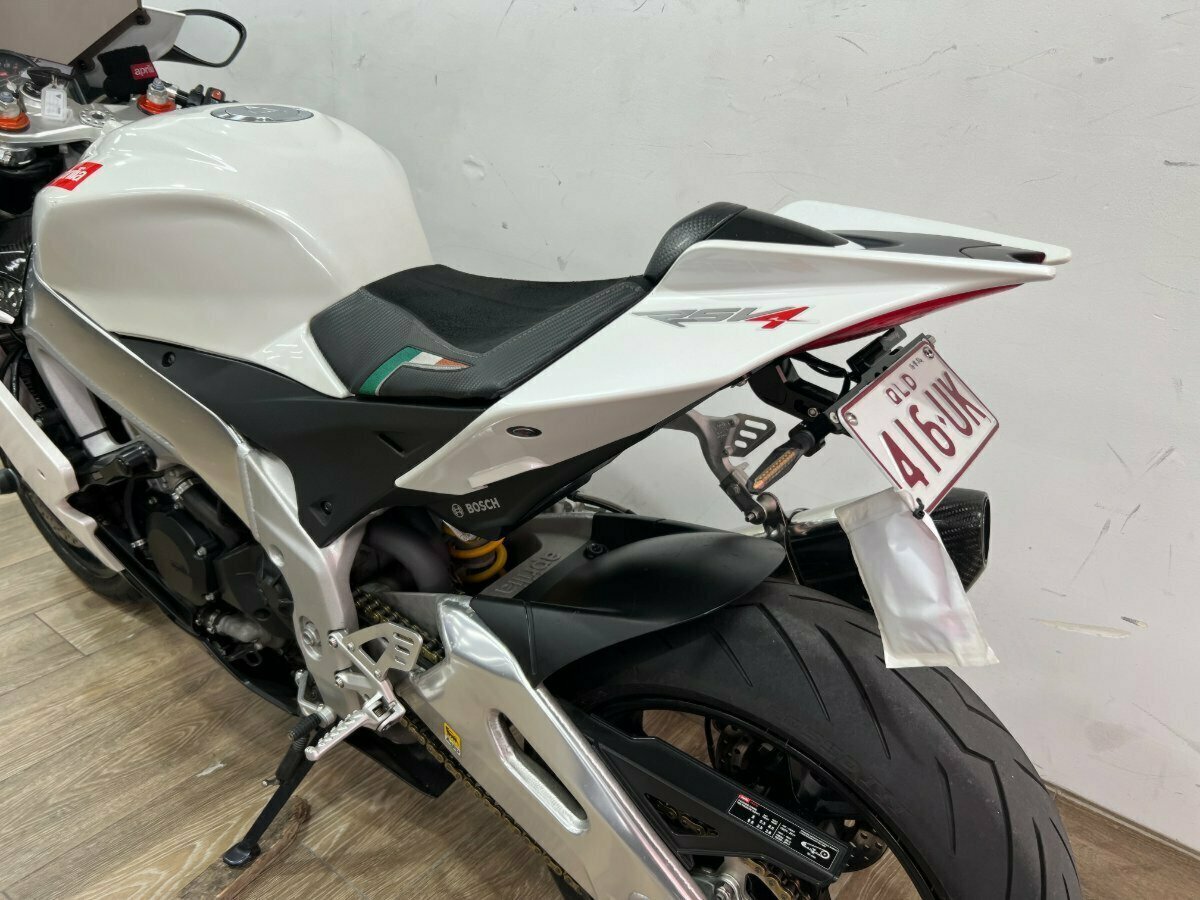2010 APRILIA RSV4 R SPORTS
