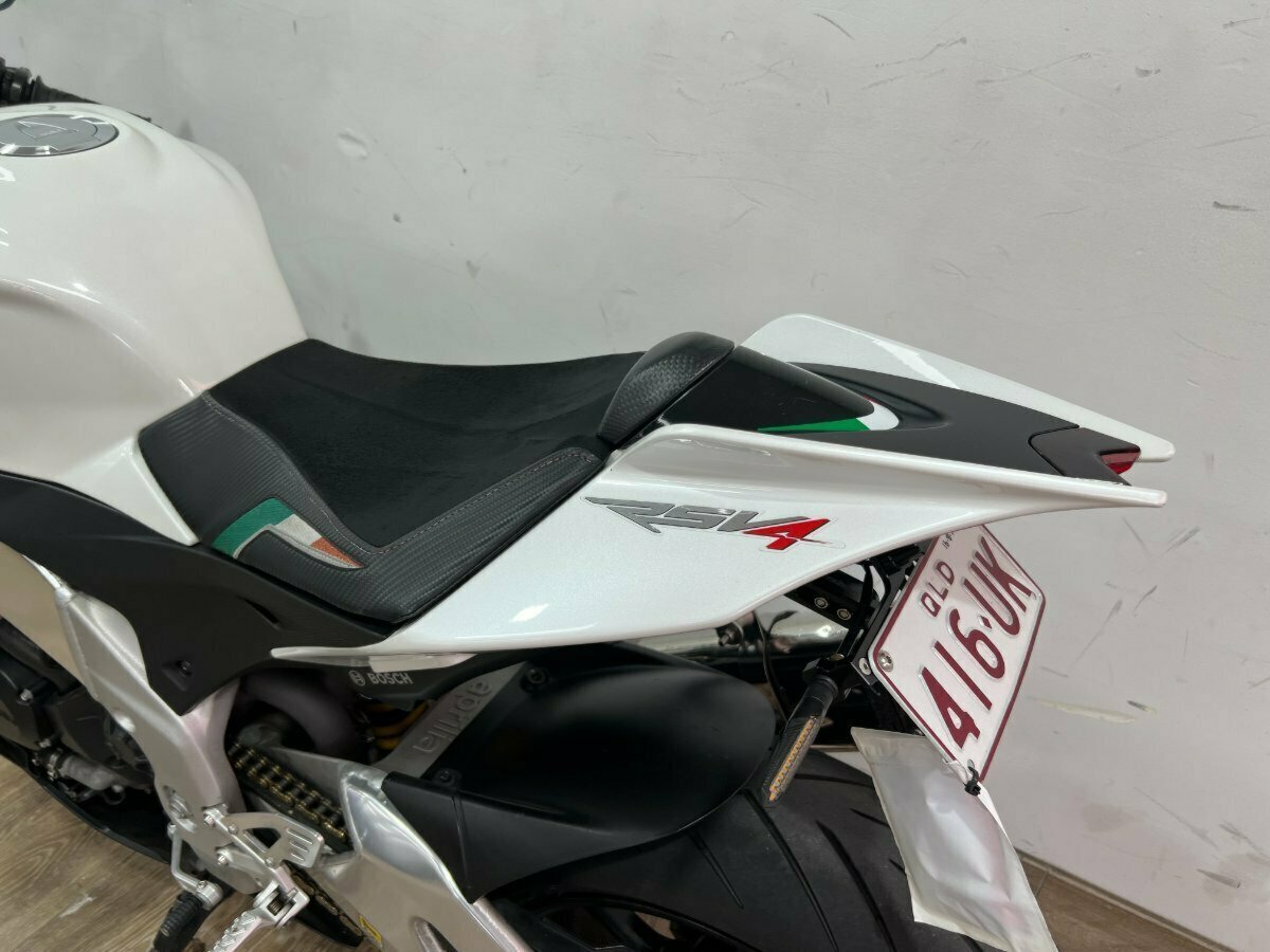 2010 APRILIA RSV4 R SPORTS