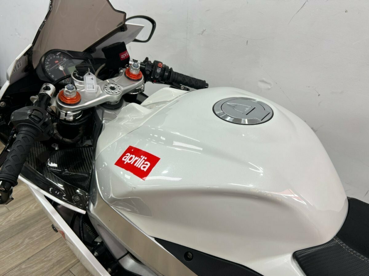 2010 APRILIA RSV4 R SPORTS
