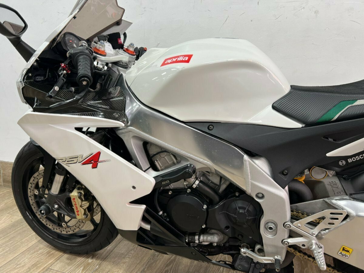 2010 APRILIA RSV4 R SPORTS