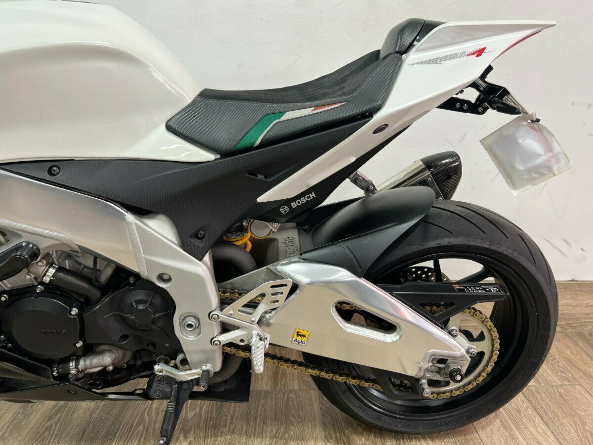 2010 APRILIA RSV4 R SPORTS
