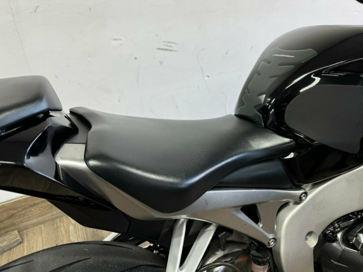 2011 HONDA CBR1000RR (FIREBLADE) SPORTS