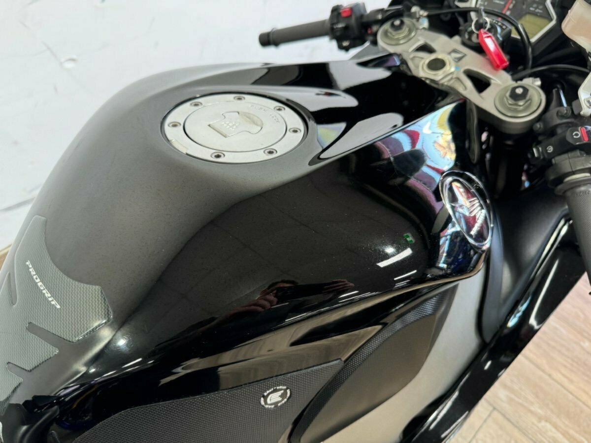 2011 HONDA CBR1000RR (FIREBLADE) SPORTS