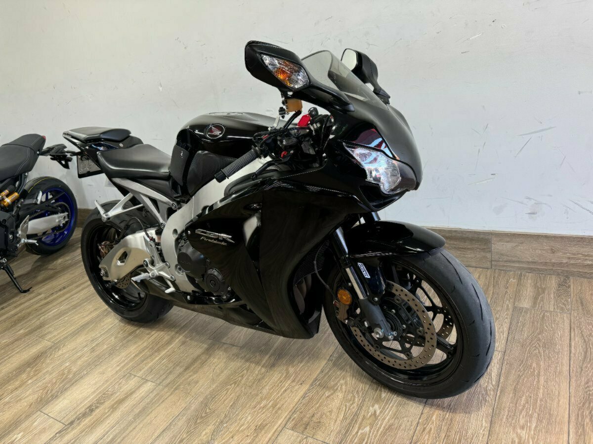 2011 HONDA CBR1000RR (FIREBLADE) SPORTS