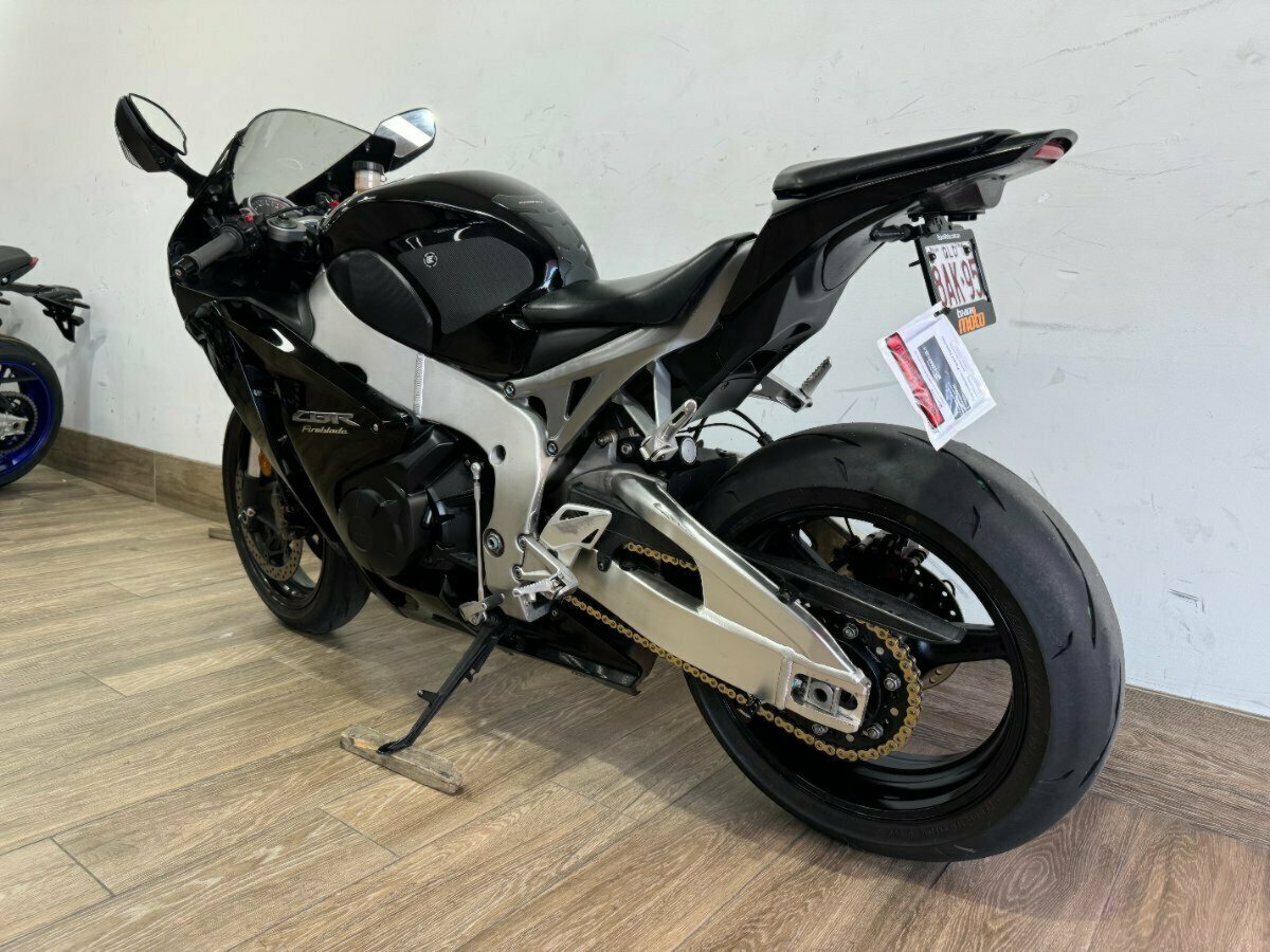 2011 HONDA CBR1000RR (FIREBLADE) SPORTS