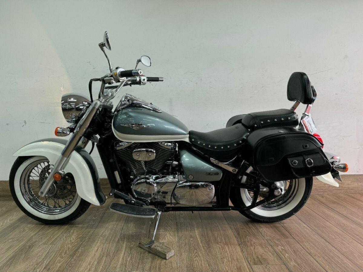 2010 SUZUKI VL800T (BOULEVARD C50T) CRUISER