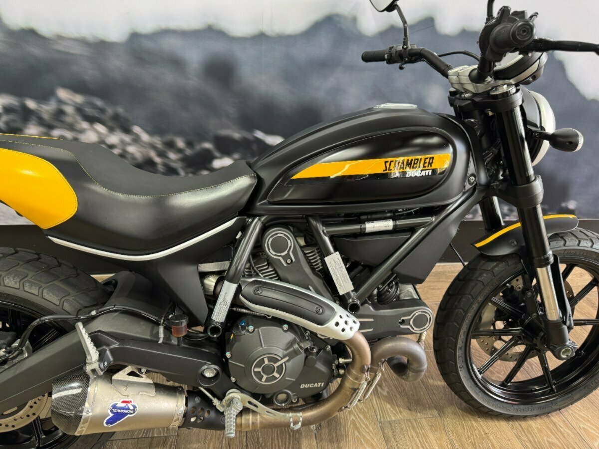2016 DUCATI SCRAMBLER FULL THROTTLE SPORTS