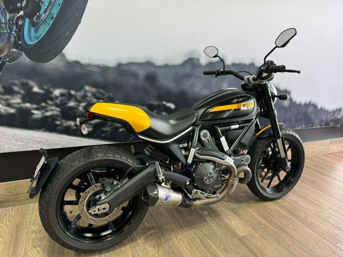2016 DUCATI SCRAMBLER FULL THROTTLE SPORTS
