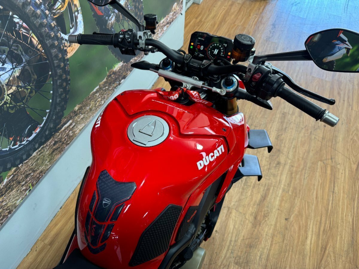 2022 DUCATI STREETFIGHTER V4 S SPORTS