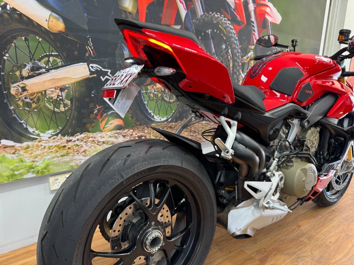 2022 DUCATI STREETFIGHTER V4 S SPORTS