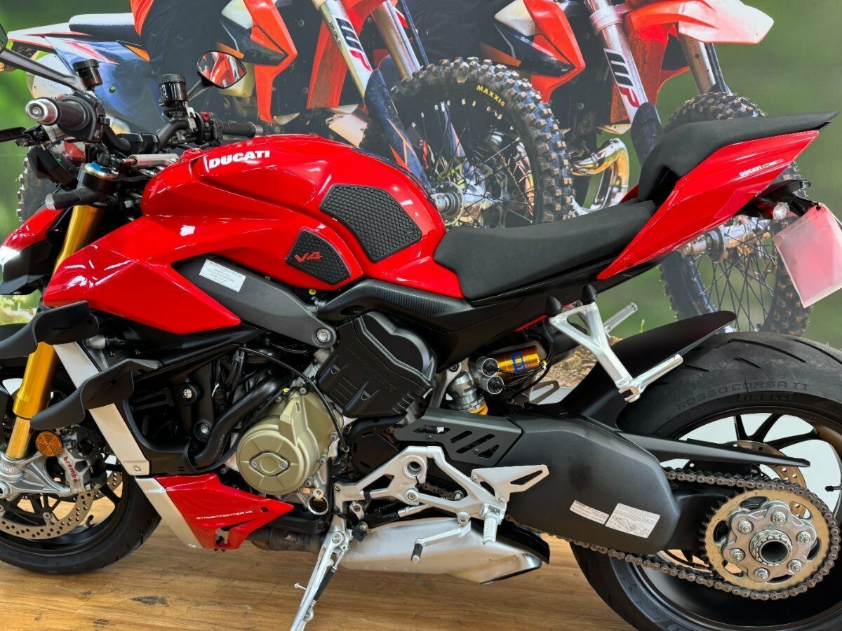 2022 DUCATI STREETFIGHTER V4 S SPORTS