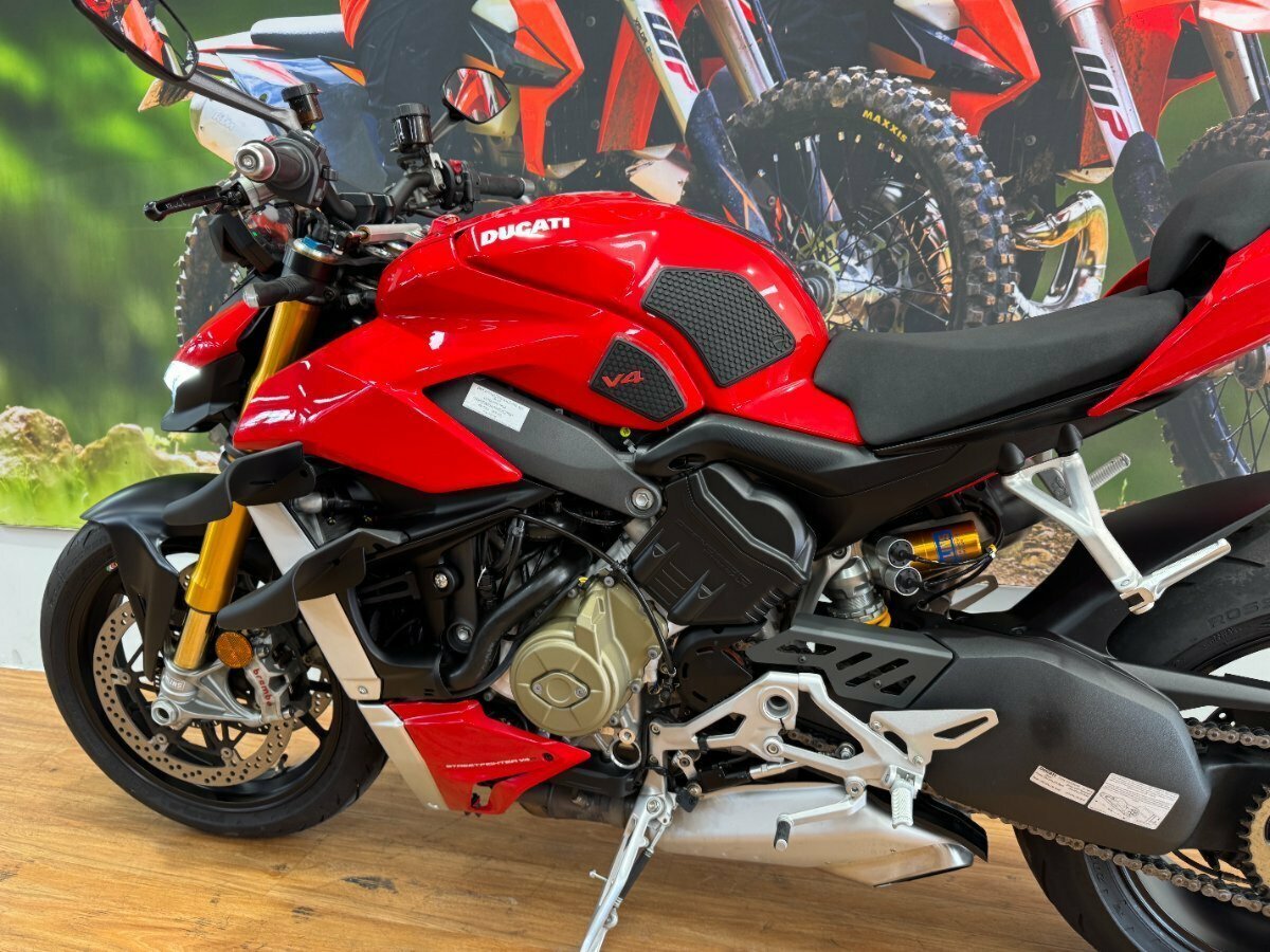 2022 DUCATI STREETFIGHTER V4 S SPORTS