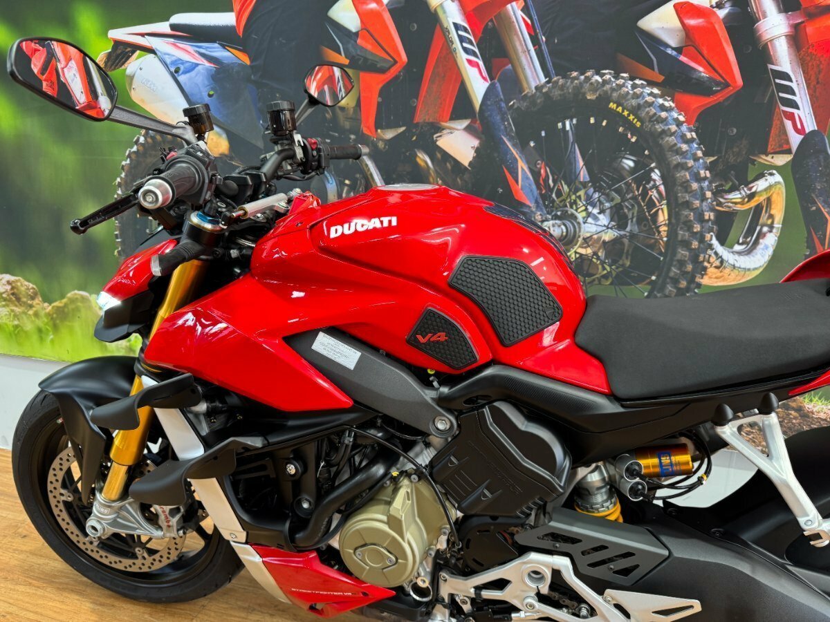 2022 DUCATI STREETFIGHTER V4 S SPORTS