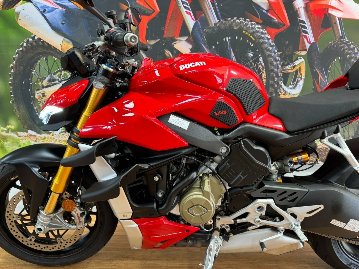 2022 DUCATI STREETFIGHTER V4 S SPORTS