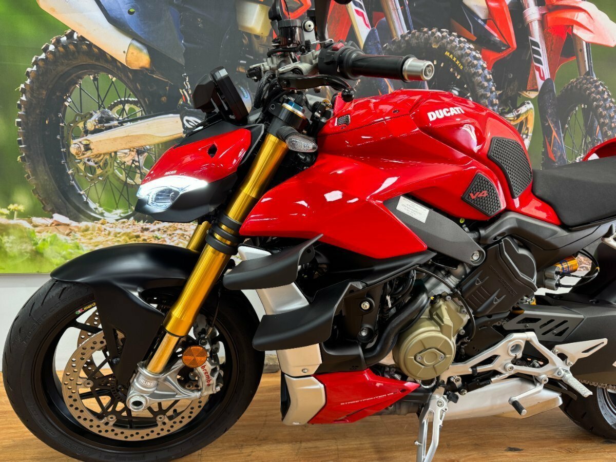 2022 DUCATI STREETFIGHTER V4 S SPORTS