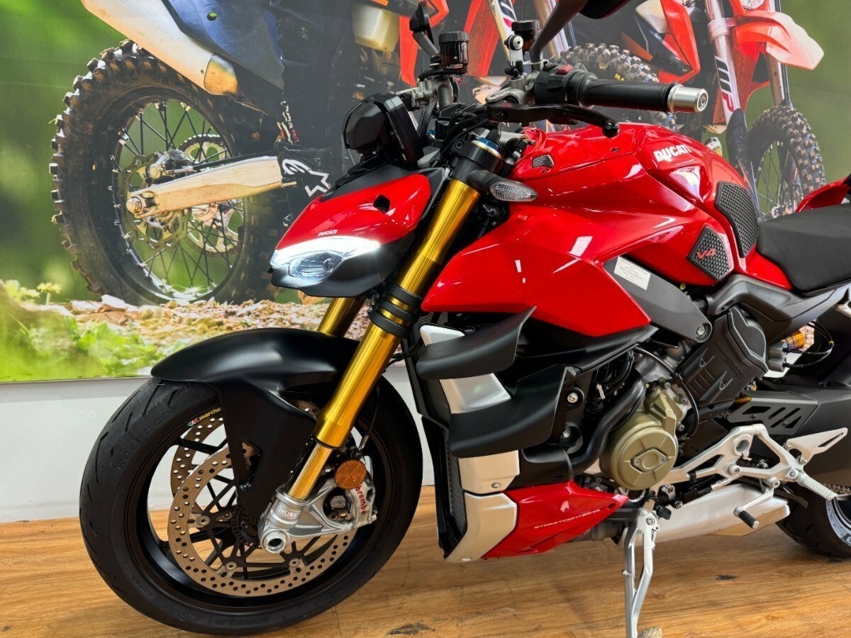2022 DUCATI STREETFIGHTER V4 S SPORTS