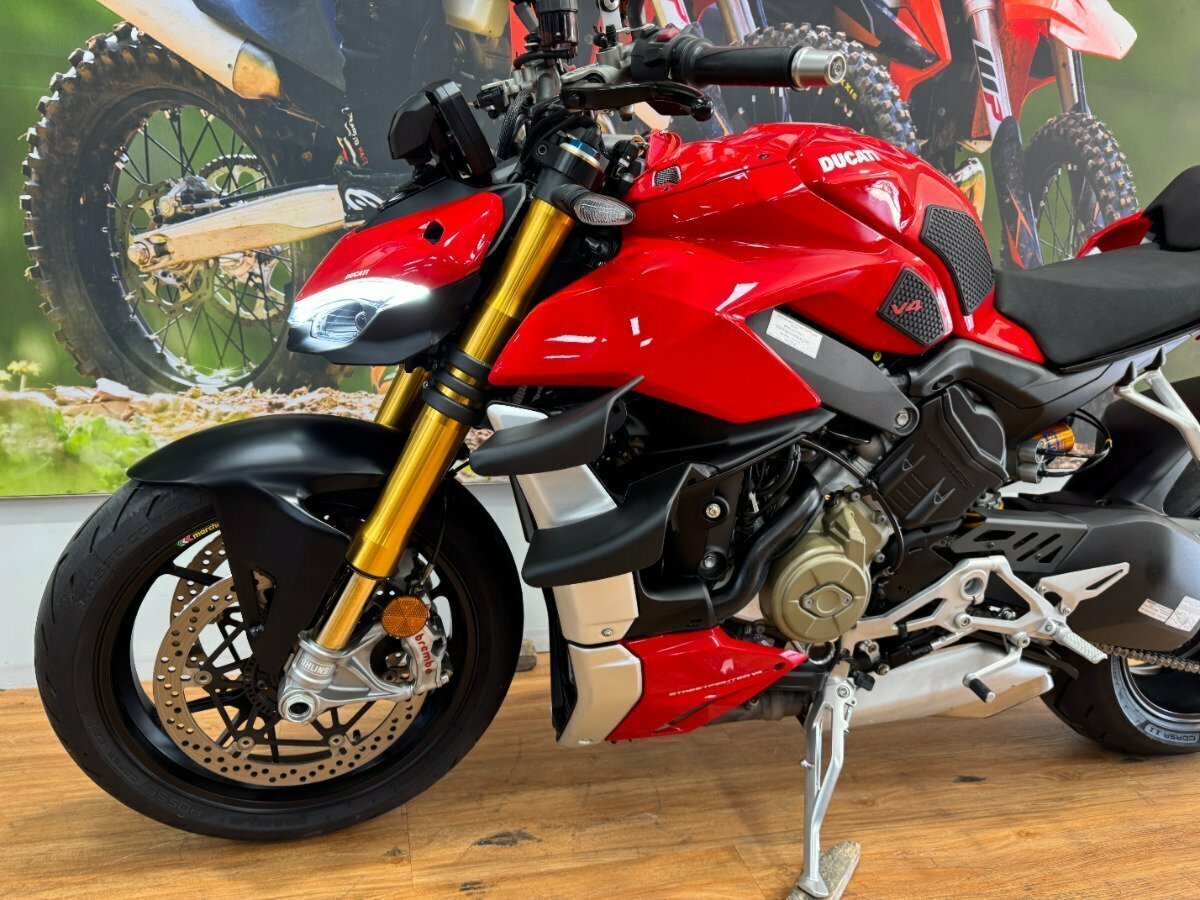 2022 DUCATI STREETFIGHTER V4 S SPORTS