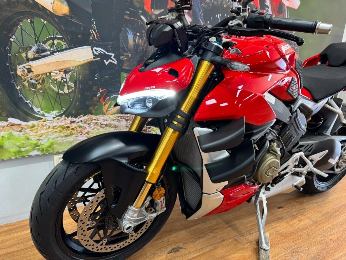 2022 DUCATI STREETFIGHTER V4 S SPORTS