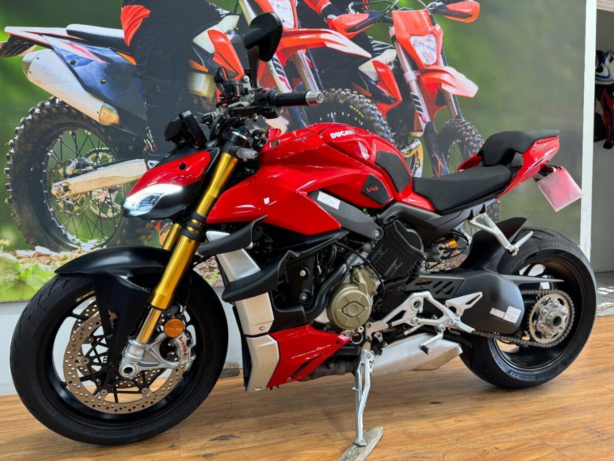 2022 DUCATI STREETFIGHTER V4 S SPORTS