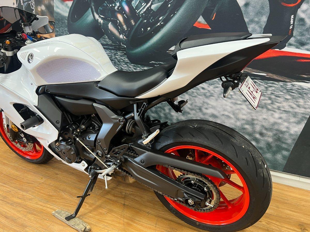 2023 YAMAHA YZF-R7 LAMS SPORTS